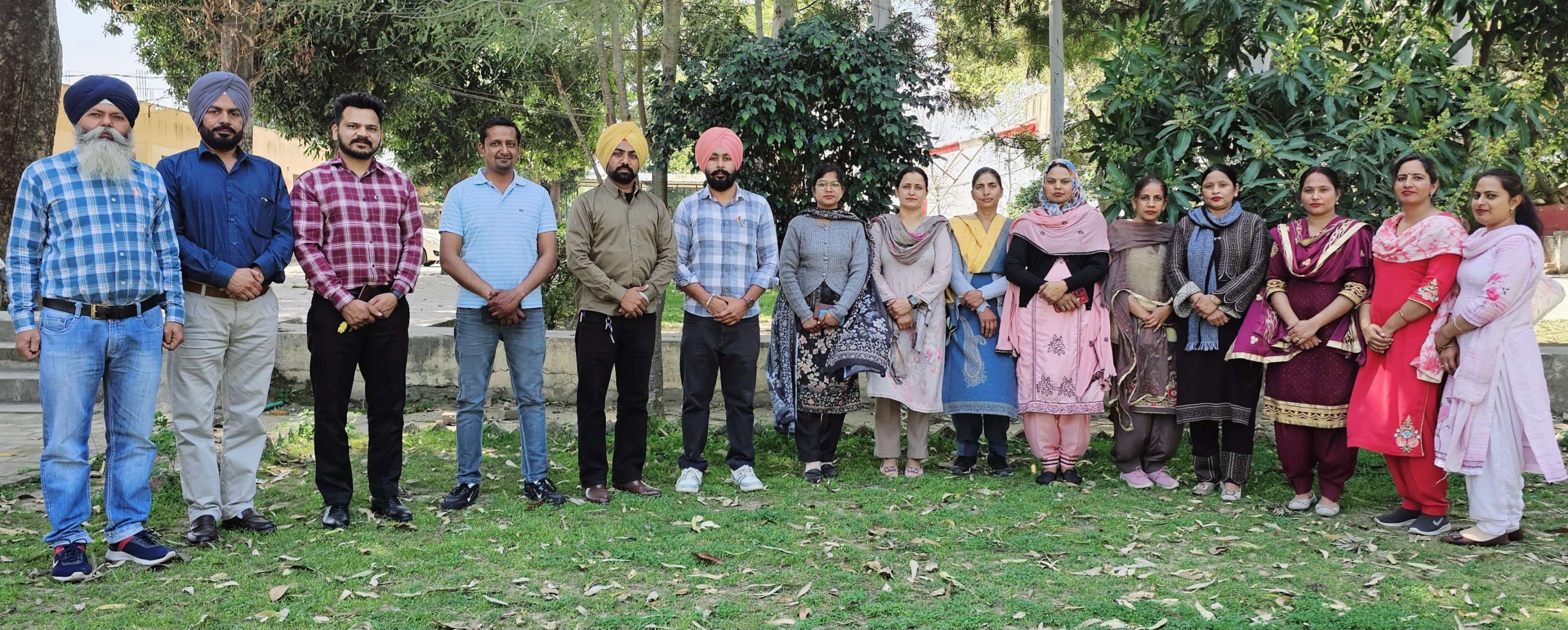 पंजाब वेतनमान बहाली संयुक्त मोर्चा अभियान के तहत 4161 मास्टर कैडर अध्यापक यूनियन ने जिला होशियारपुर में बैठक की